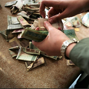 اقتصاد، اصلیترین چالش ایران در 2011